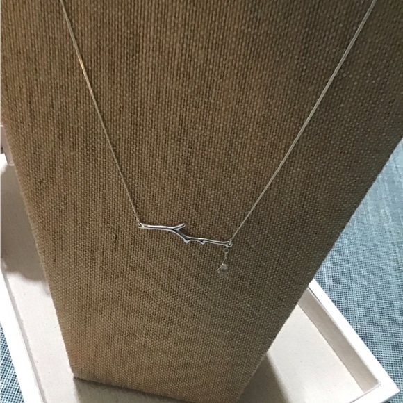 BEAUTIFUL CHOLE&ISABEL Silver Tone Branch Necklace.Brand New With Itβs Dust Bag. - Picture 6 of 7